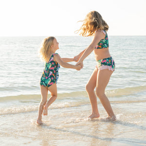 Isla Botánica Tropical Birds Ruffle Front One Piece Girls Swimsuit